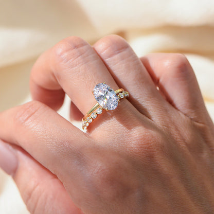 Oval Pavé Bangle