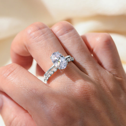 Oval Pavé Bangle