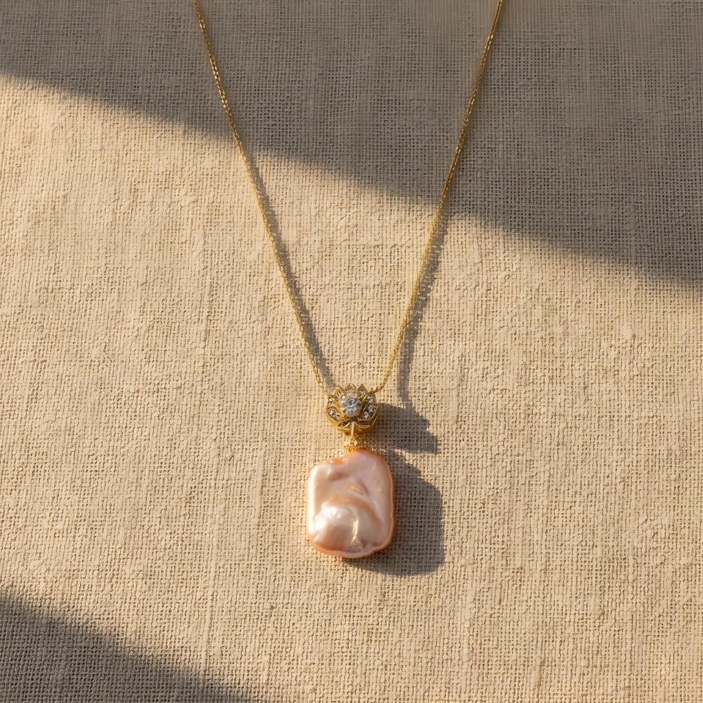Floral Baroque Pearl Pendant Necklace